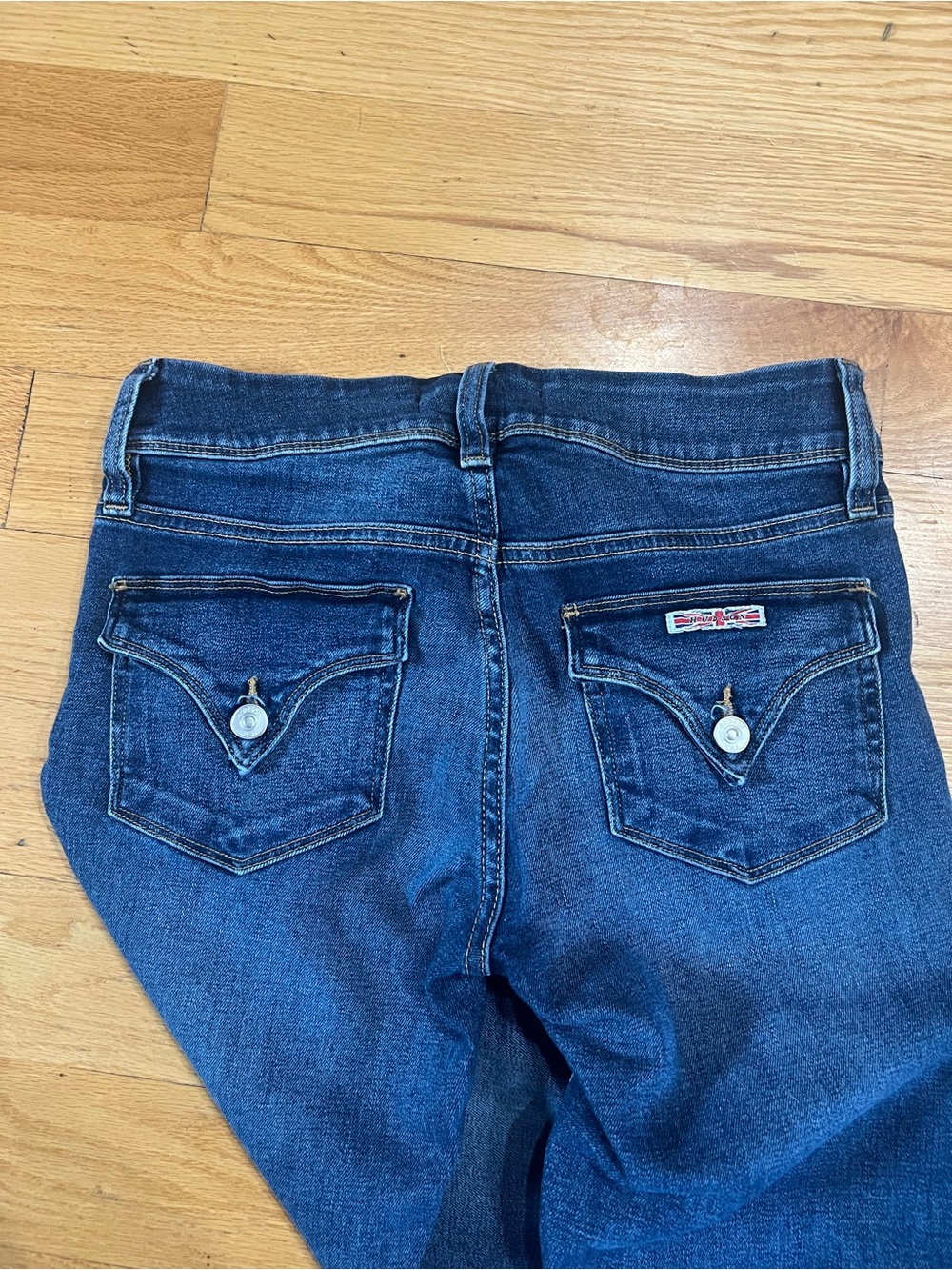 Hudson Jeans Dark Blue Women's Skinny Jeans with Back Pocket Button Detail